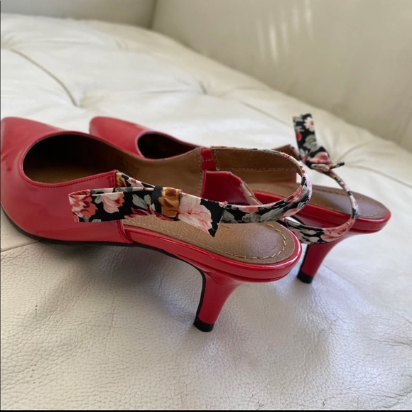 Women Pointed Red Shoes 35 - Picture 8 of 8